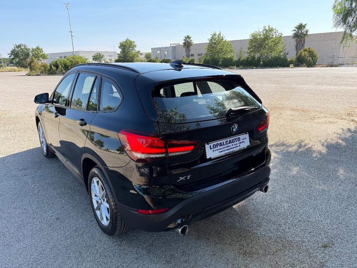BMW - X1 - sDrive18d Business Advantage