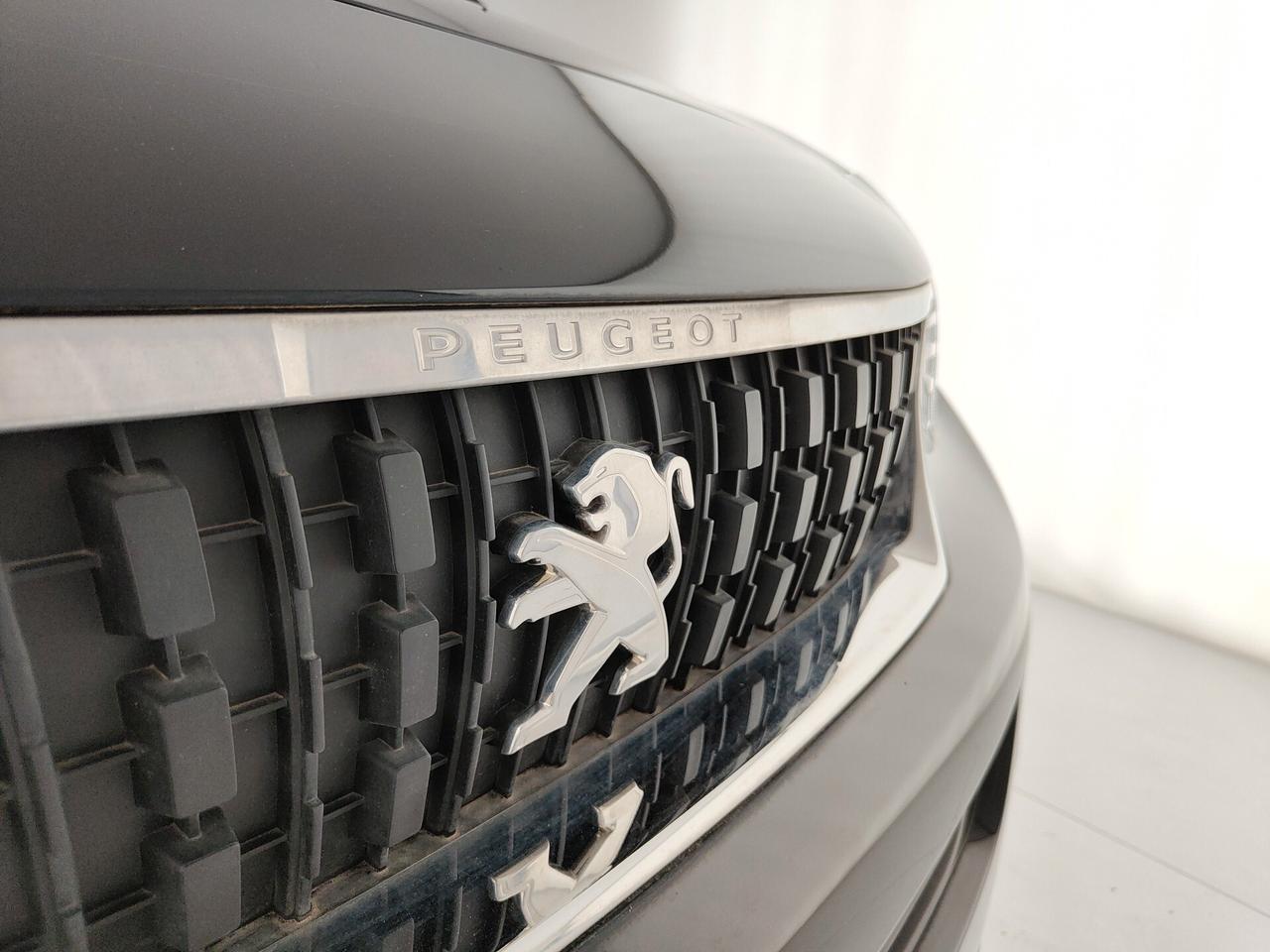 Peugeot Traveller e-Traveller motore elettrico 136 CV 75kWh Std Business Vip