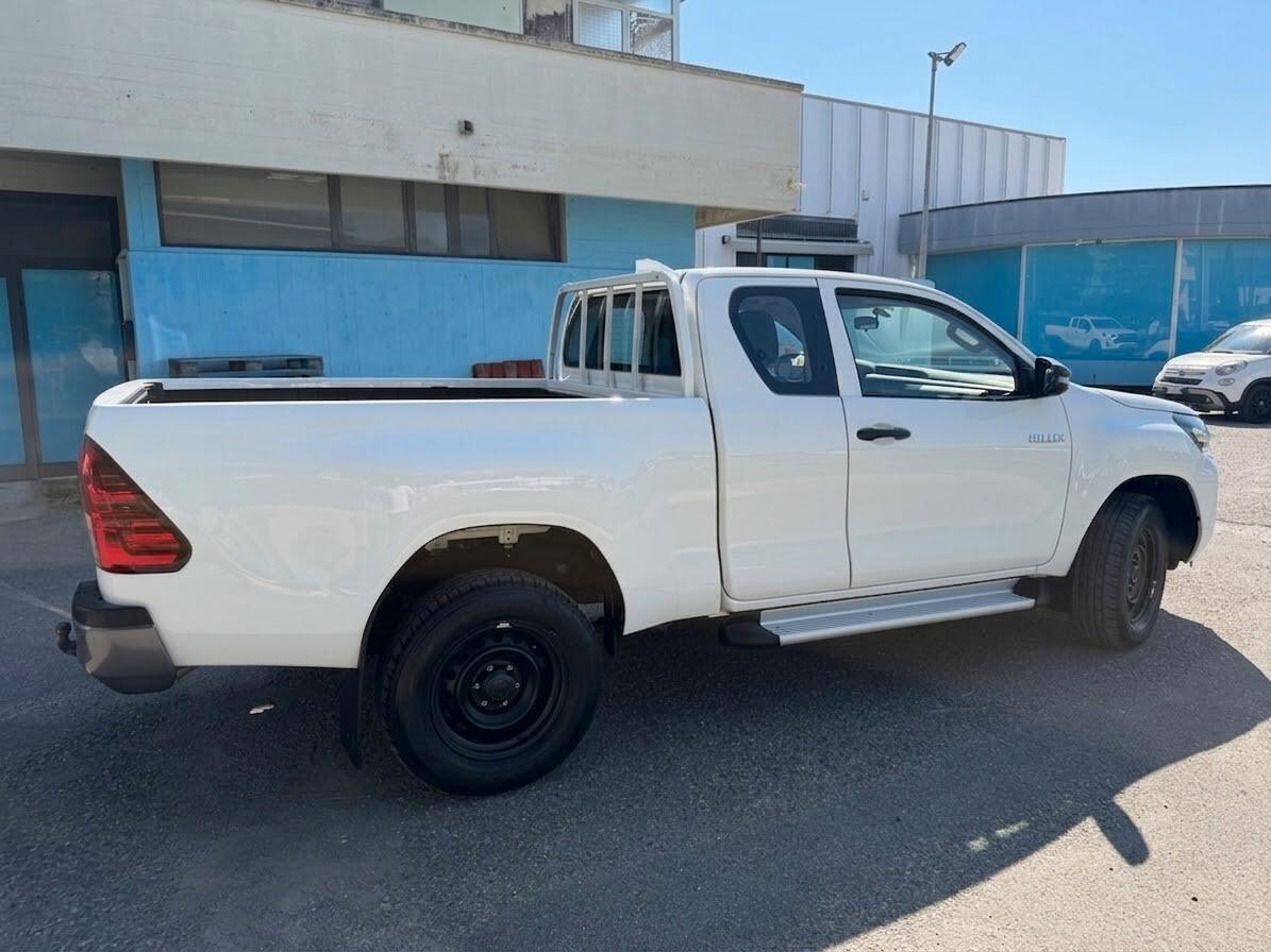 Toyota Hilux 2.4 D-4D 4WD 2 porte Extra Cab Comfort