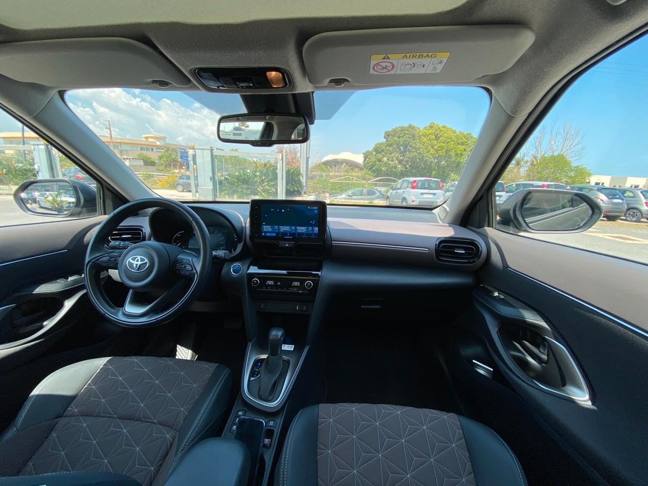 Toyota Yaris Cross 1.5h Lounge fwd 116cv e-cvt