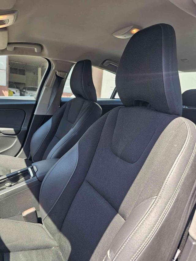 VOLVO S60 D3 Momentum