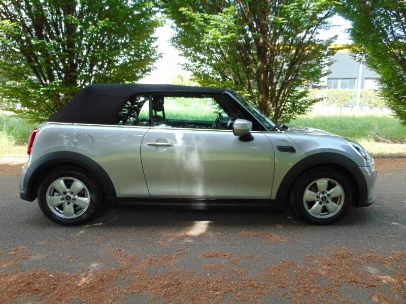 MINI Mini Cabrio (F57) Mini 1.5 Cooper Essent...