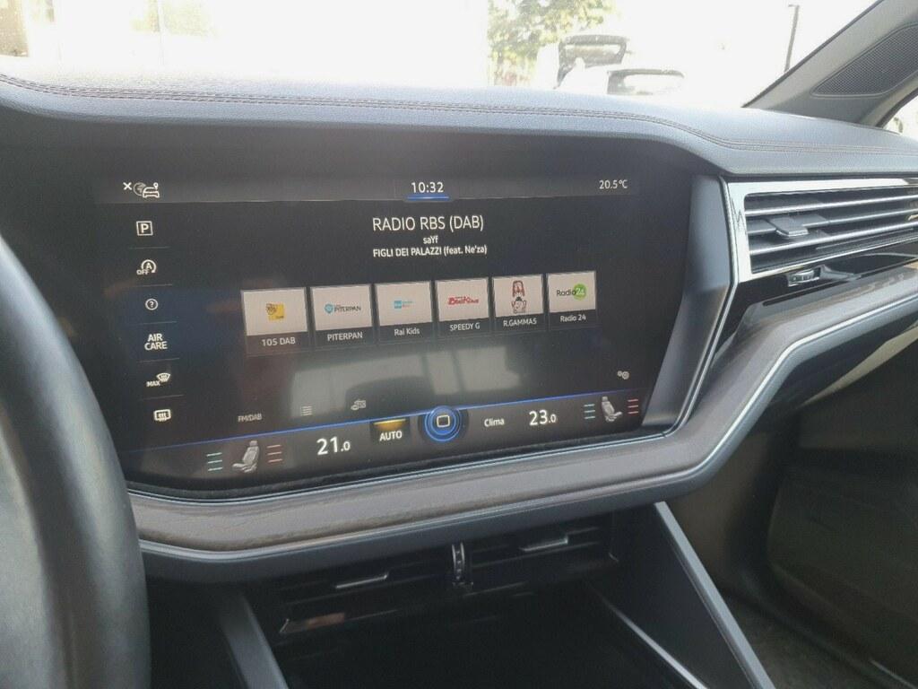 Volkswagen Touareg 3.0 TDI SCR Elegance R-Line Exterior Pack 4Motion Tiptronic