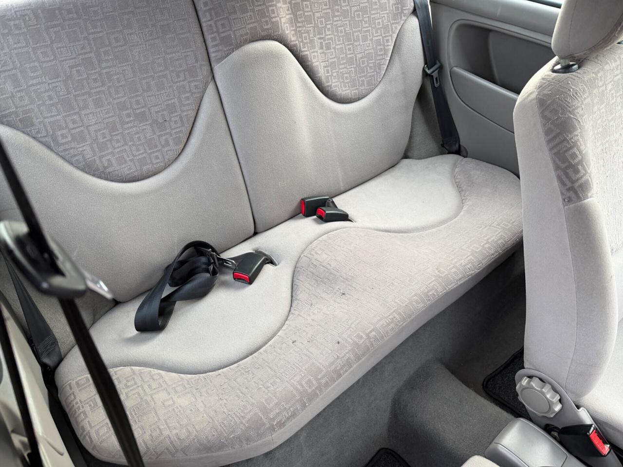 NISSAN MICRA 1.4i BENZINA AUTOMATICO CLIMA 100.000KM