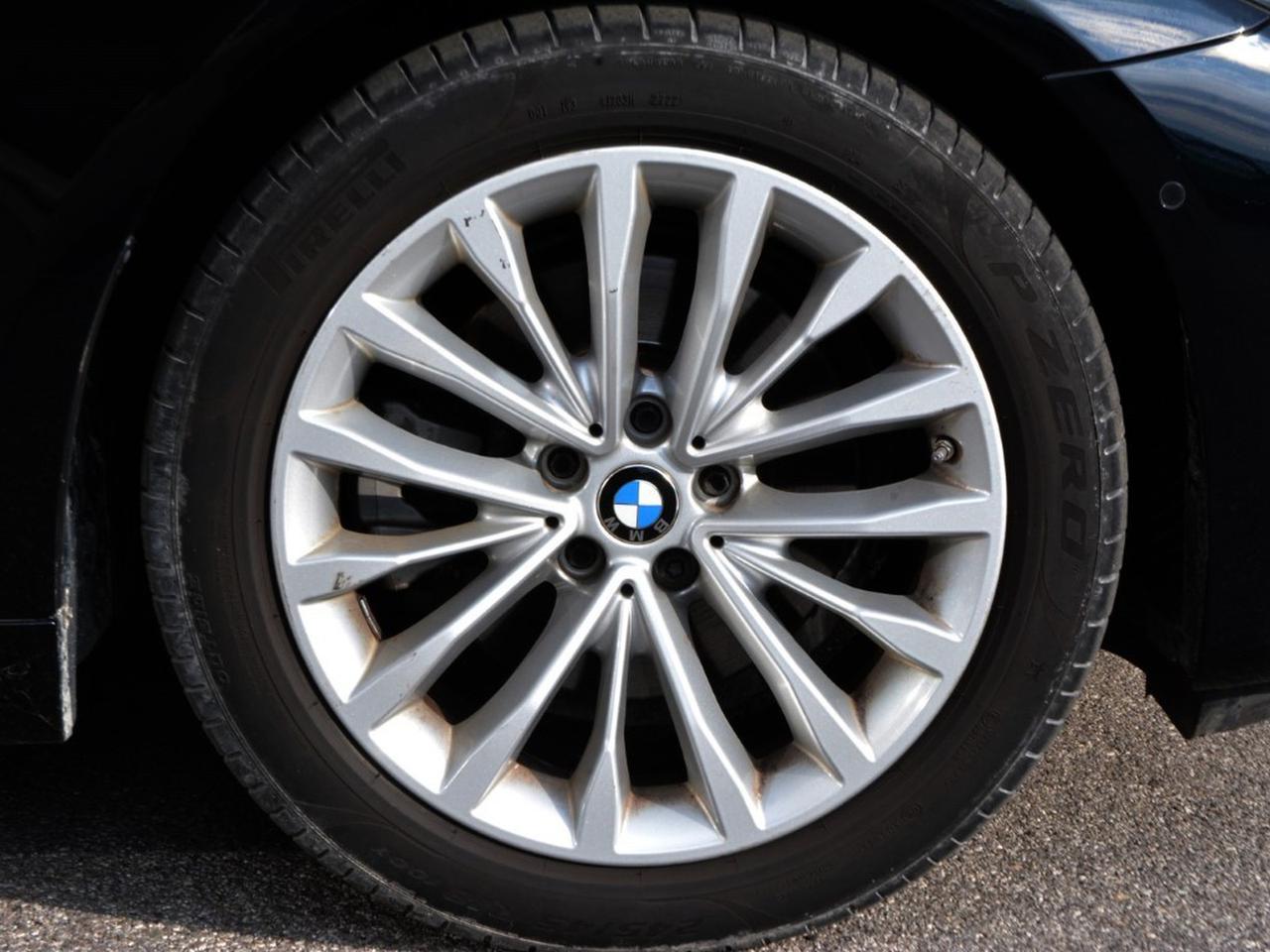 BMW Serie 5 touring 518d mild hybrid 48v luxury steptronic