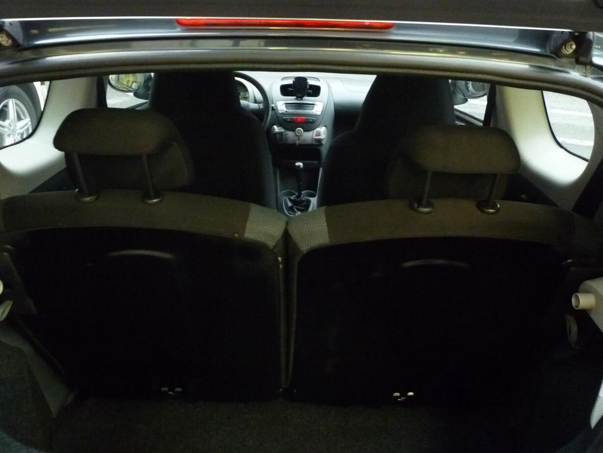 Toyota Aygo 1.0 12V VVT-i 3 porte Ok neopatentati