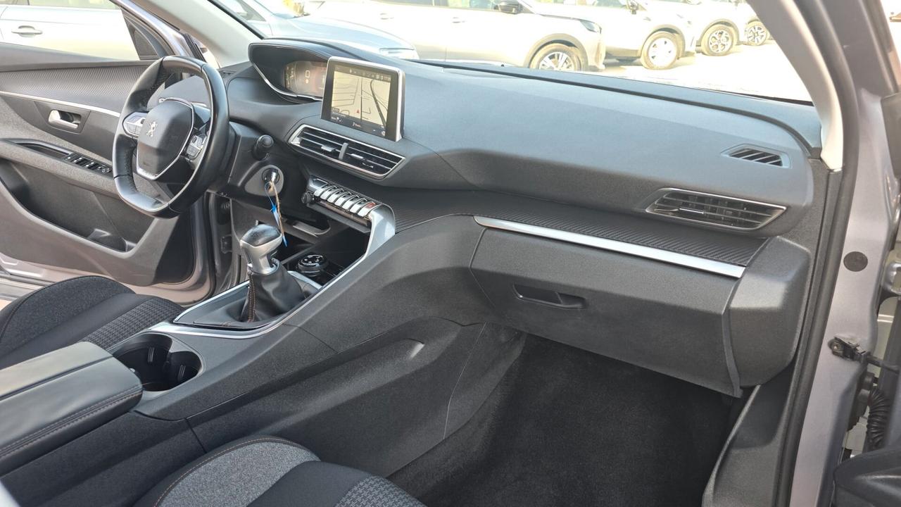 Peugeot 3008 BlueHDi 130 S&S Allure
