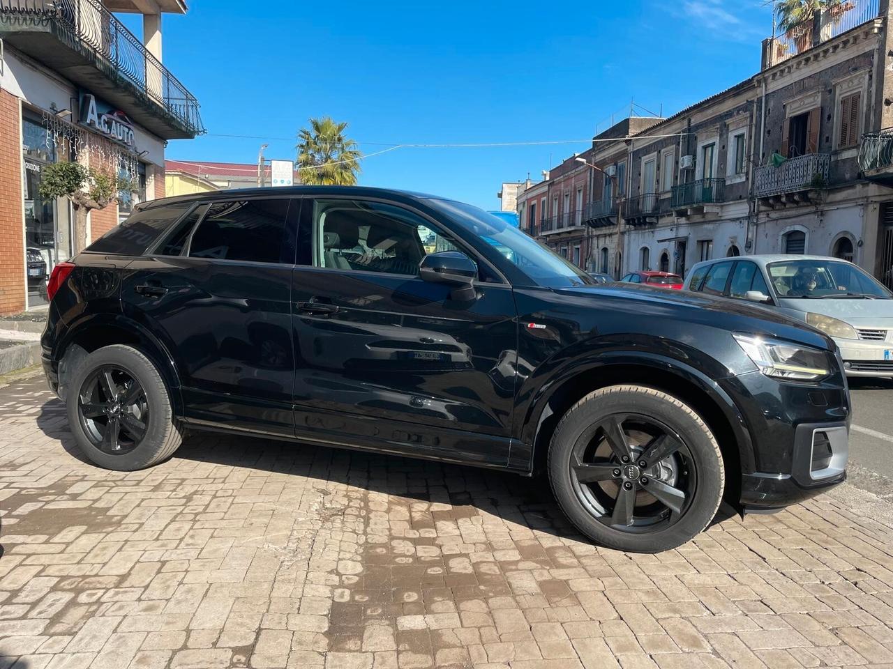 Audi Q2 30 TDI Sport S-Line Esterno/ FULL LED