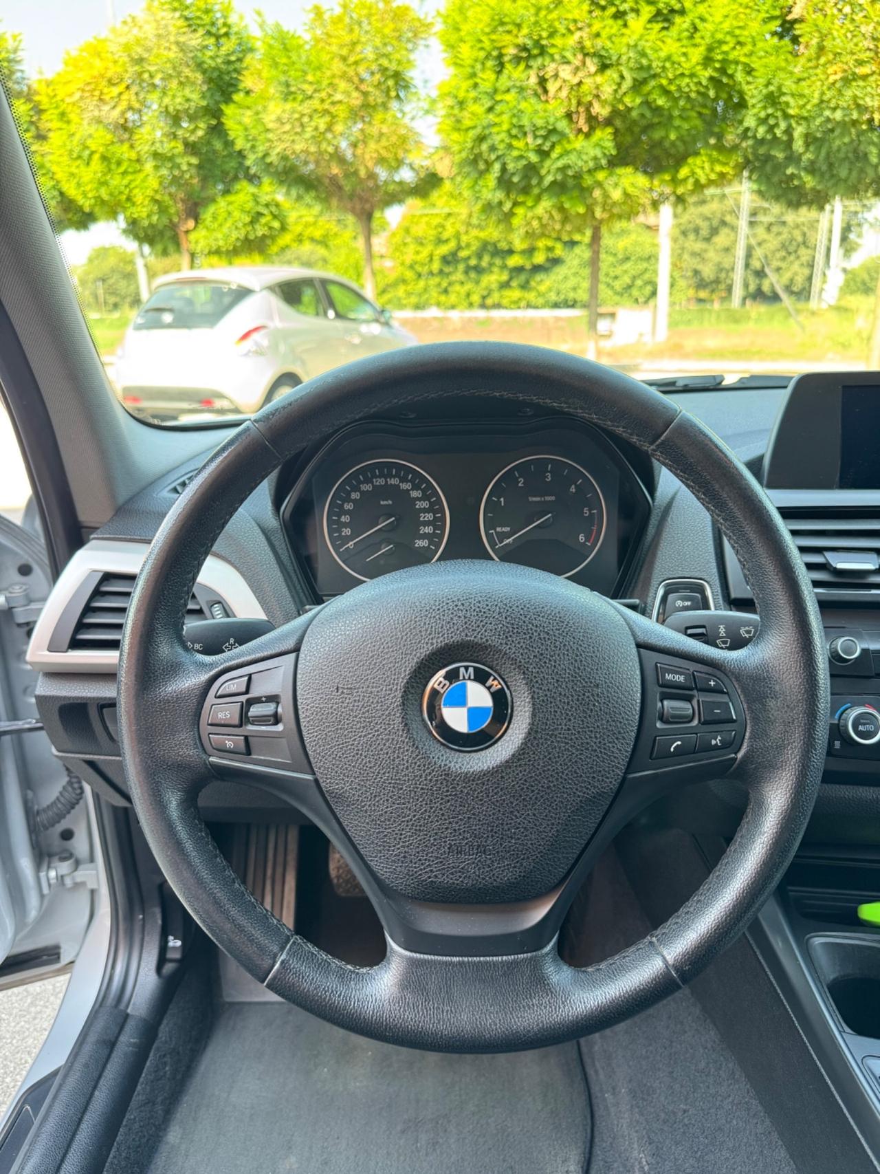 Bmw 118d 5p. 143 cavalli