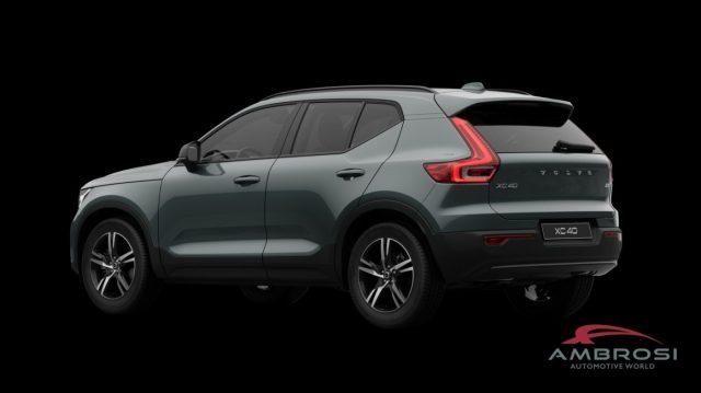 VOLVO XC40 B3 Mild hybrid Benzina Plus Dark