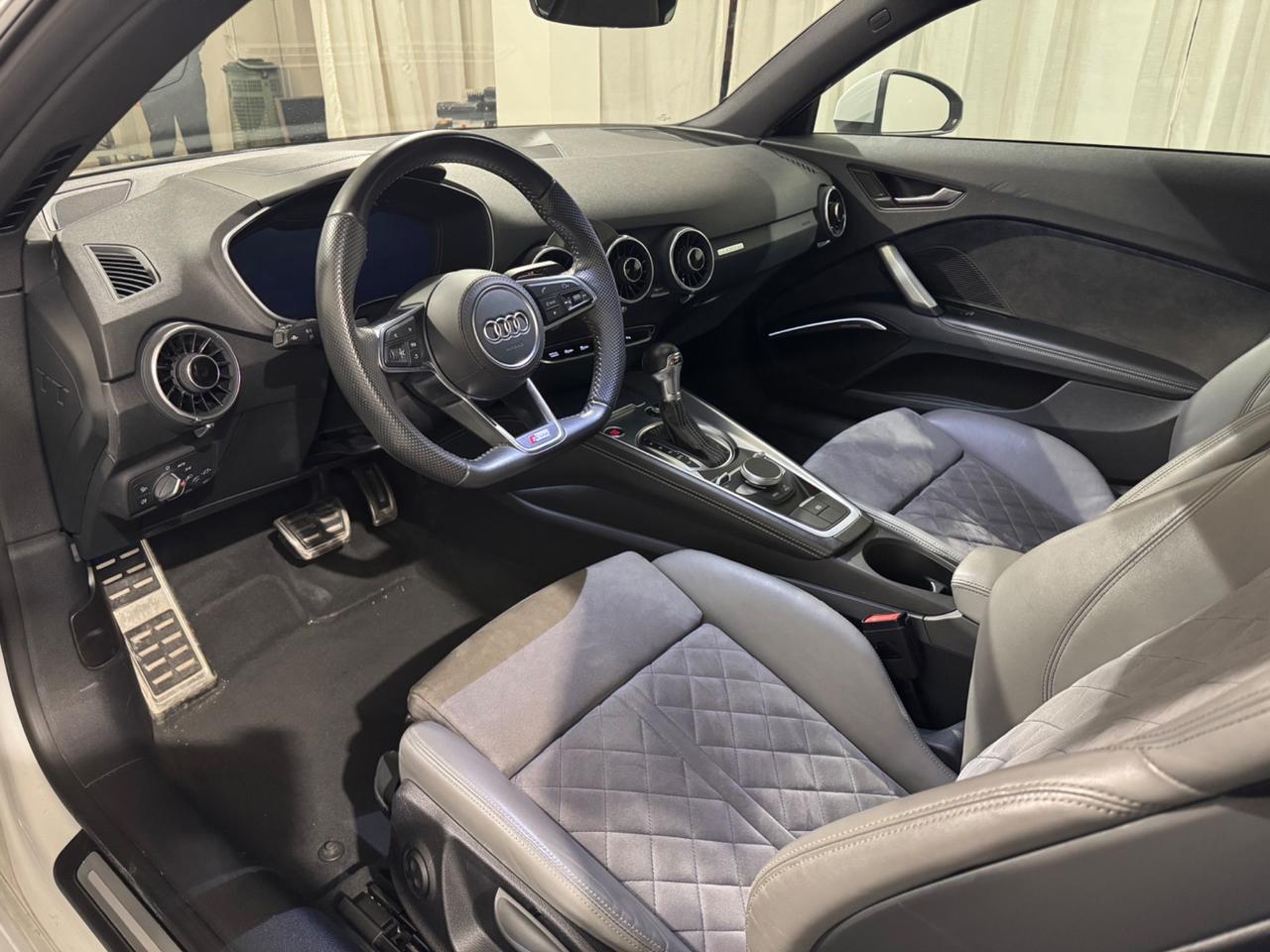 Audi TT Coupé 2.0 TFSI quattro S tronic line