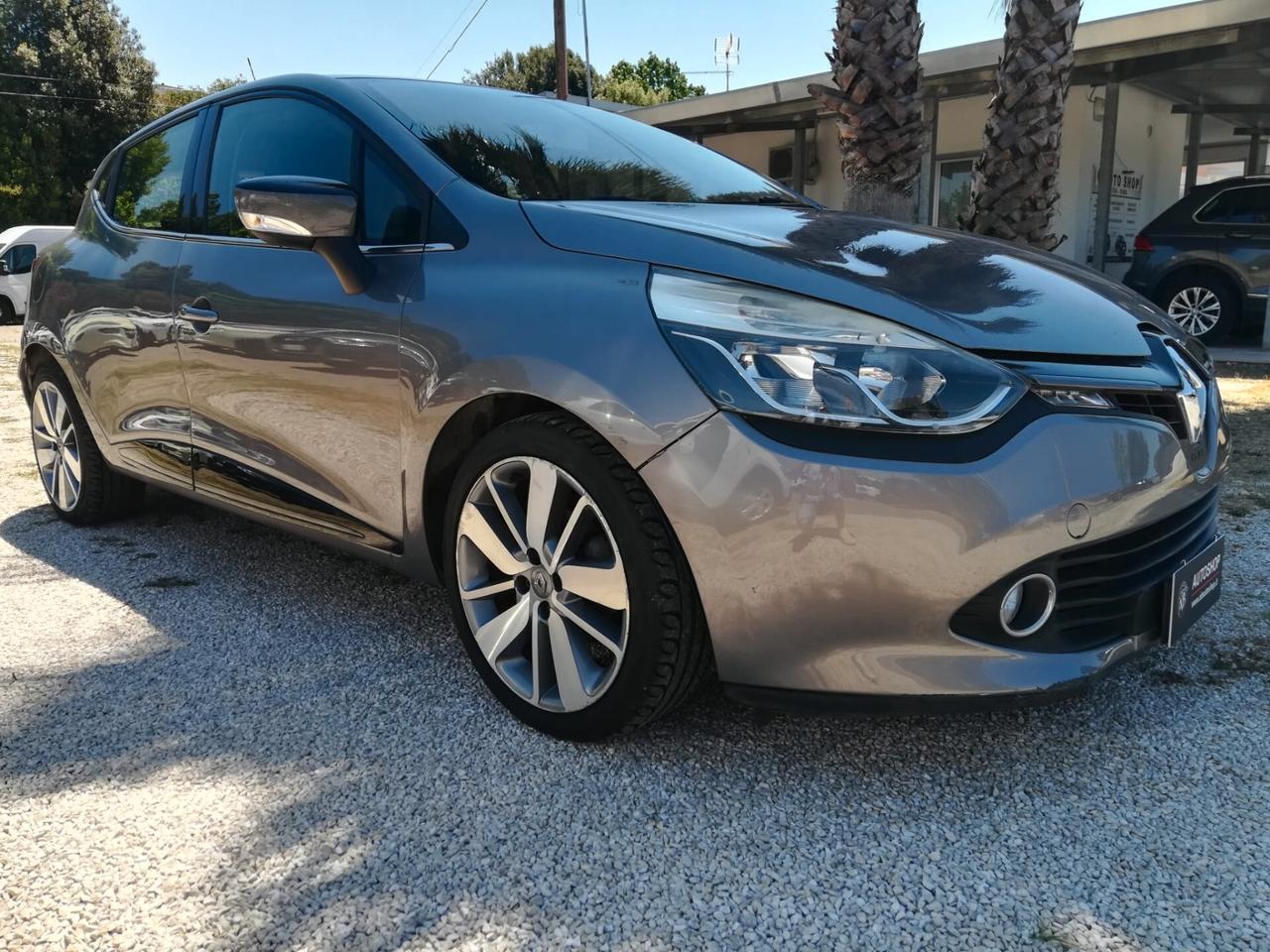RENAULT - Clio - 1.5 dCi 8V 75 CV 5p. Costume Nat. - NEOPATENTATI - FINANZIABILE - PERMUTE