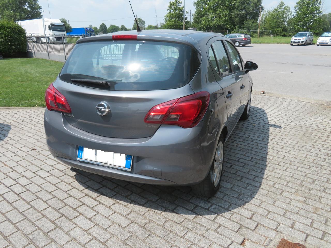 Opel Corsa 1.2 5 porte Cosmo