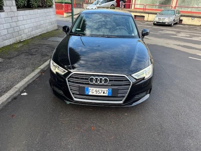 AUDI A3 3ª serie A3 SPB 1.6 TDI Business