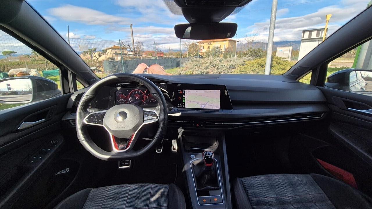 Volkswagen Golf GTI8 2.0 TSI
