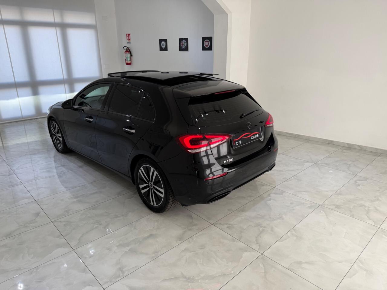 MERCEDES-BENZ A 180 D AUTOMATIC SPORT IVA ESPOSTA