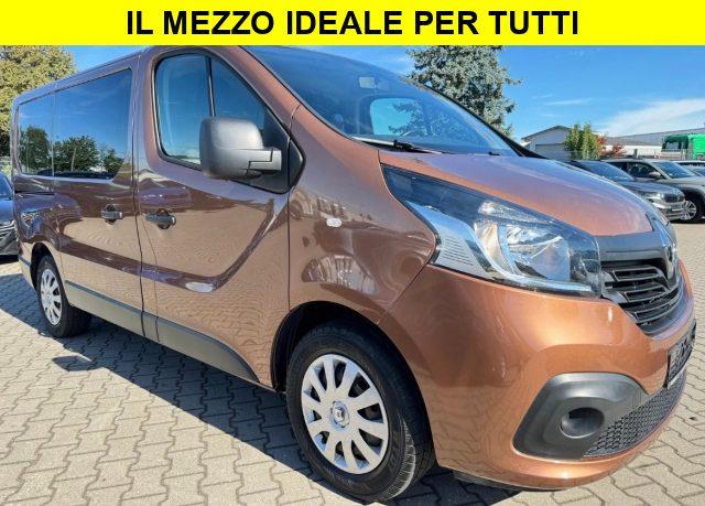 RENAULT Trafic T27 1.6 dCi 120CV 8 POSTI