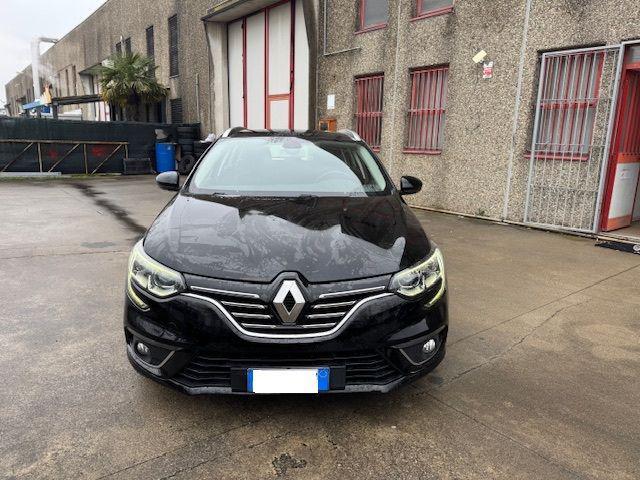 RENAULT Megane Mégane Sporter TCe 140 CV EDC FAP Intens