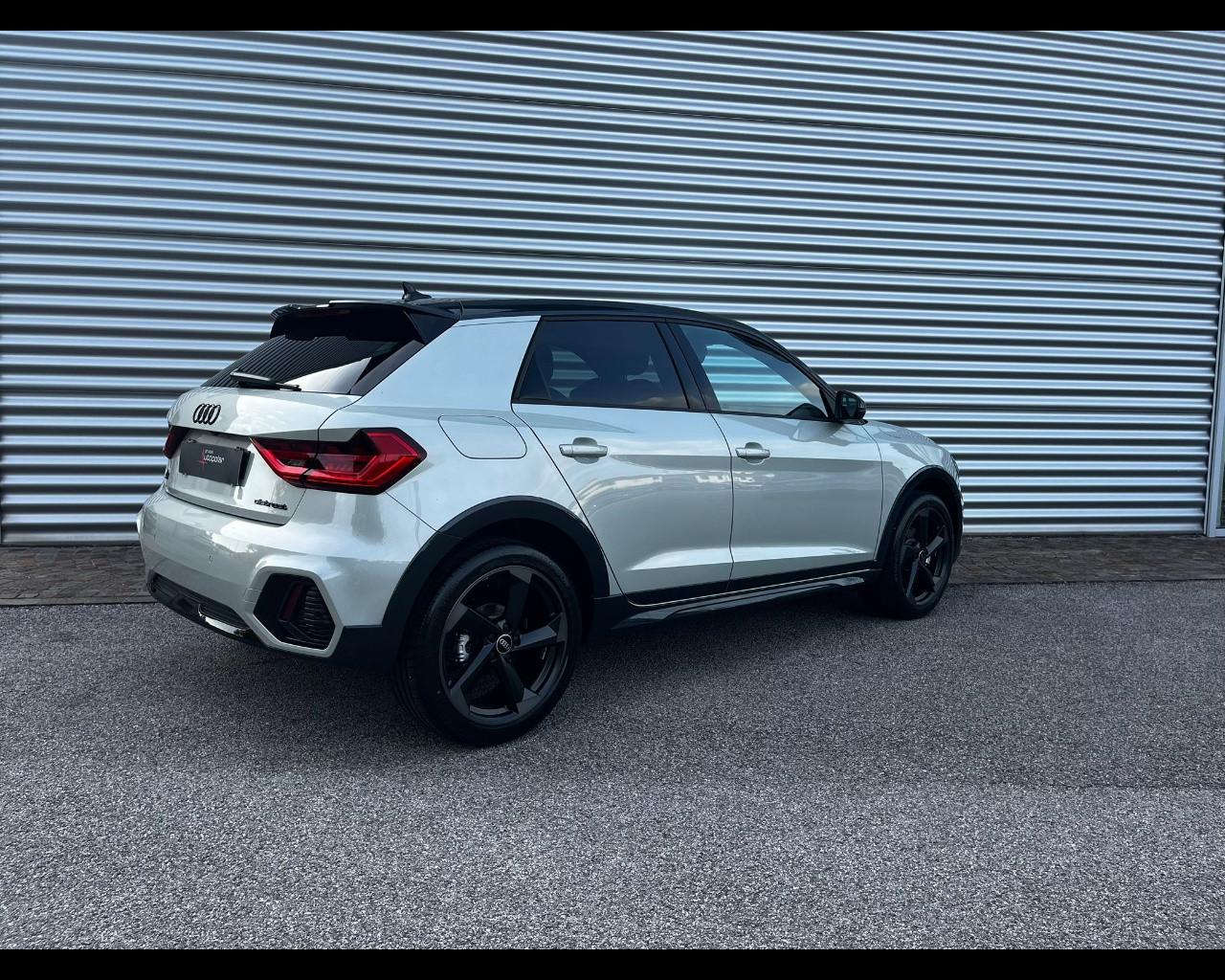 AUDI A1 ALLSTREET 35 TFSI S-TRONIC IDENTITY CONTRAST