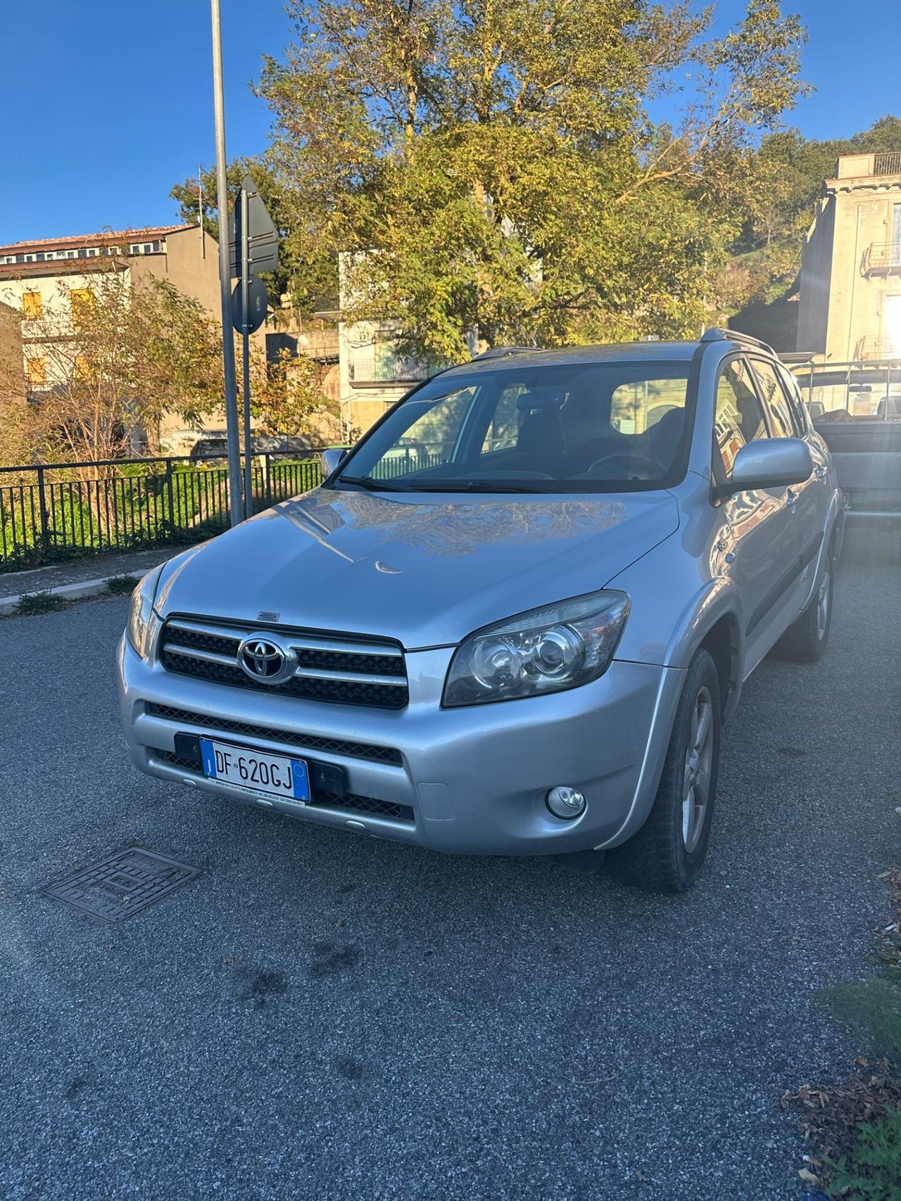 Toyota RAV 4 RAV4 2.2 D-4D 177 CV Luxury