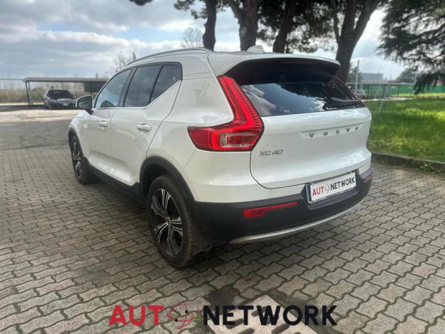 VOLVO XC40 T4 Recharge Plug-in Hybrid Inscription Expression