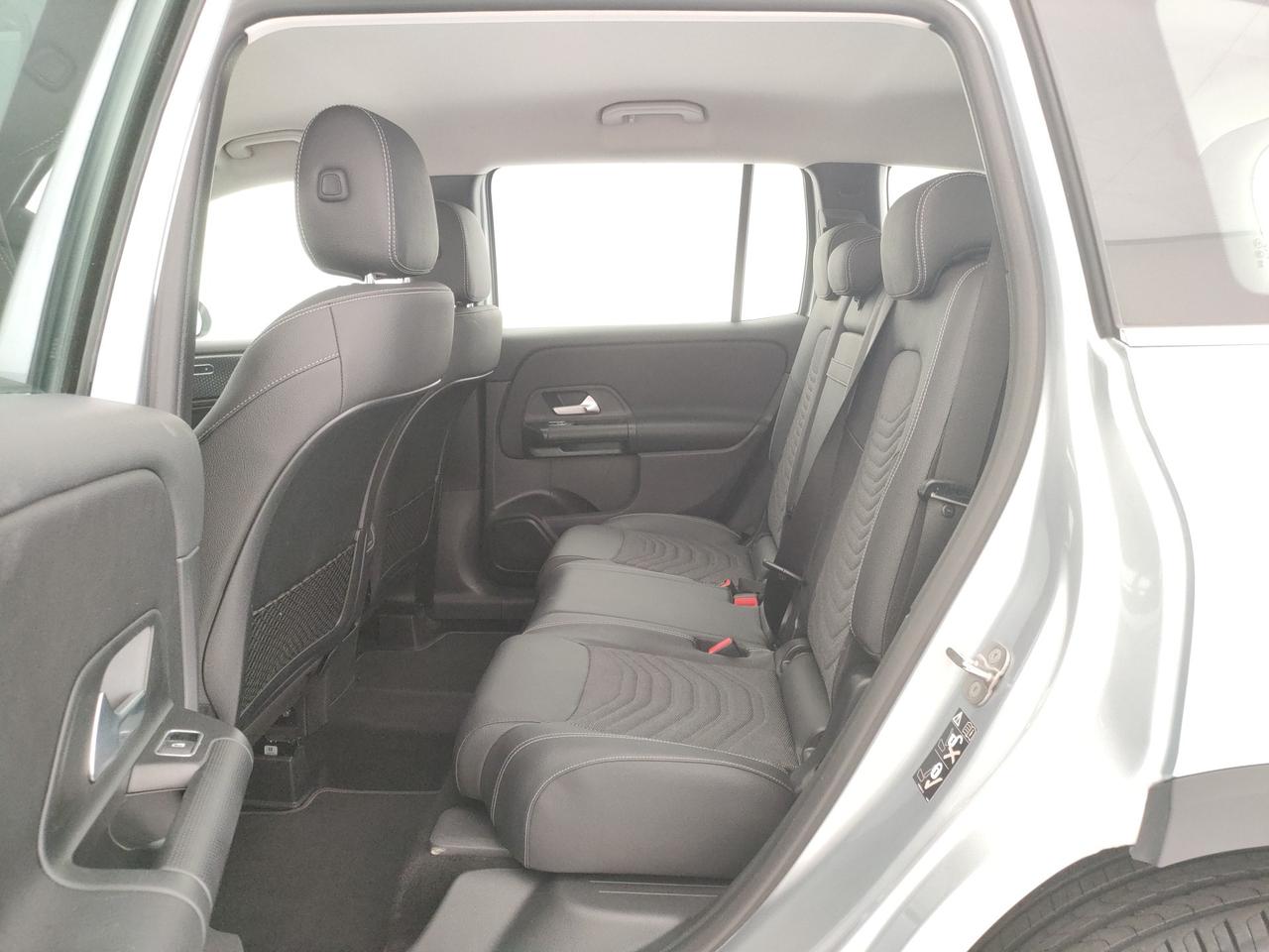 Mercedes-Benz GLB 180 d Advanced auto