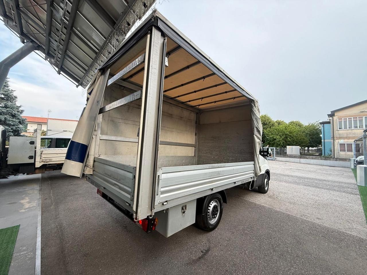 IVECO Daily 35S12 2.3 HPT CENTINA CENTINATO