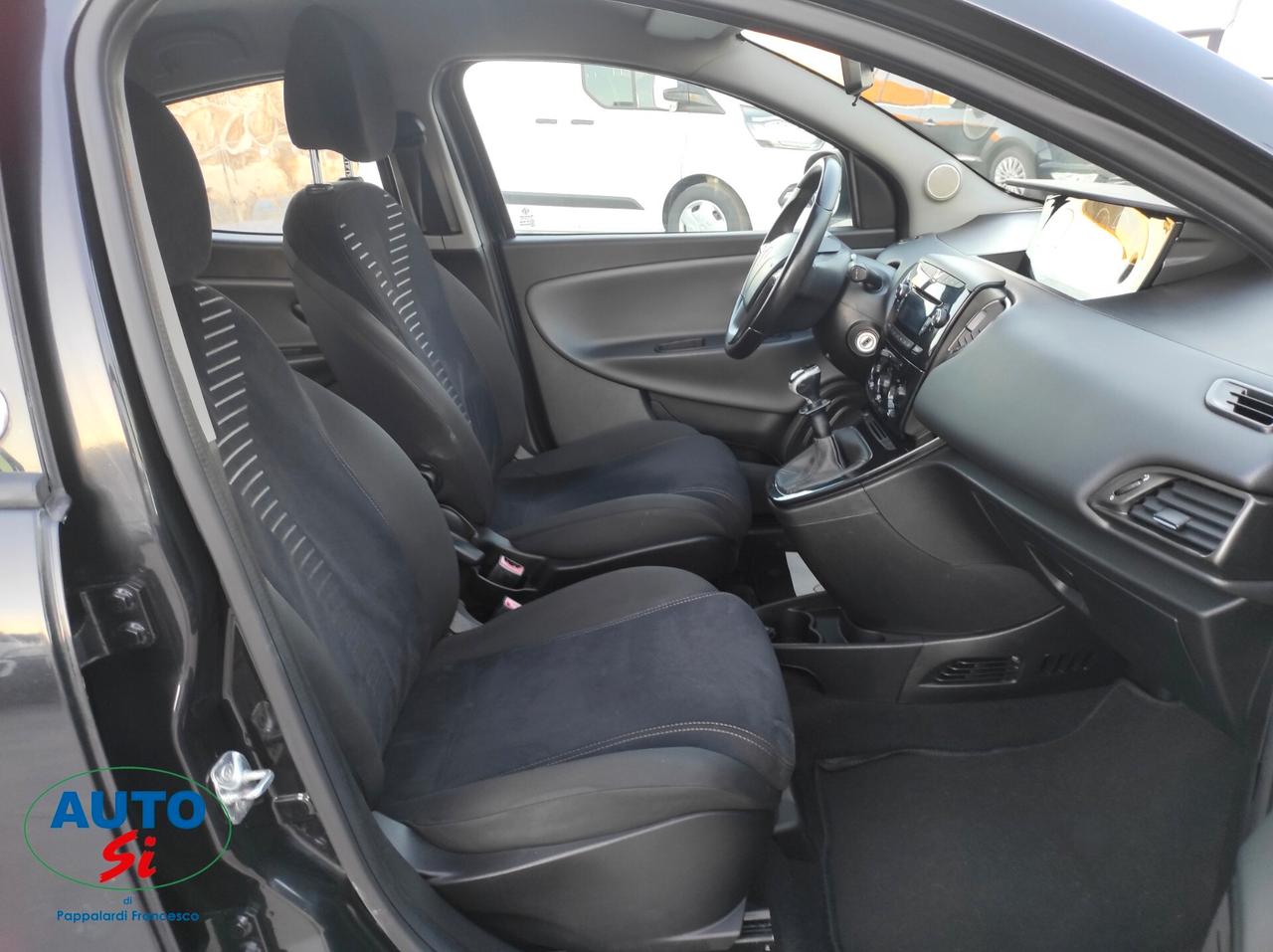 Lancia Ypsilon 1.2 Benz/GPL - 69cv NEOPATENTATI