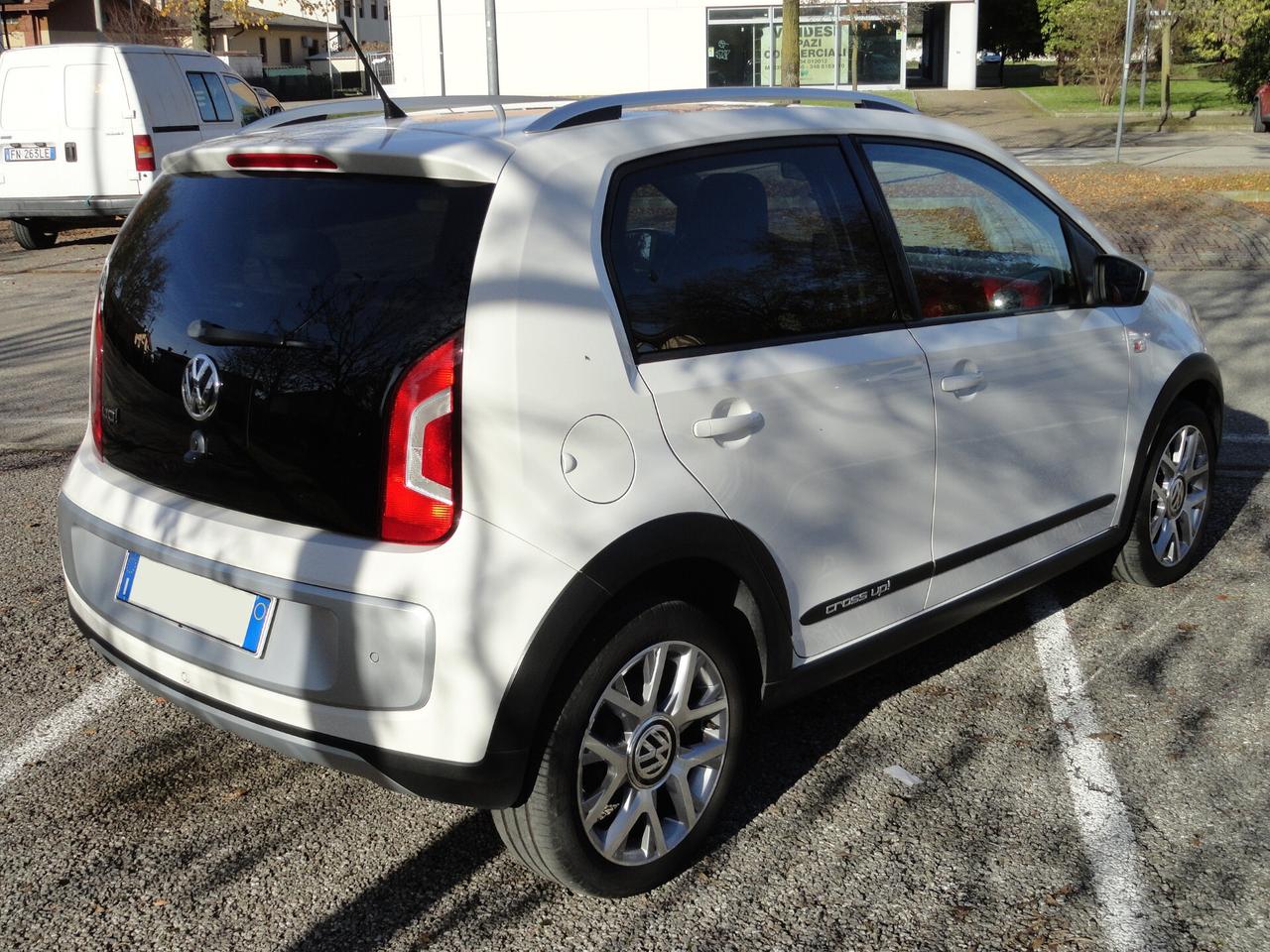 Volkswagen up! 1.0 75 CV 5p. cross