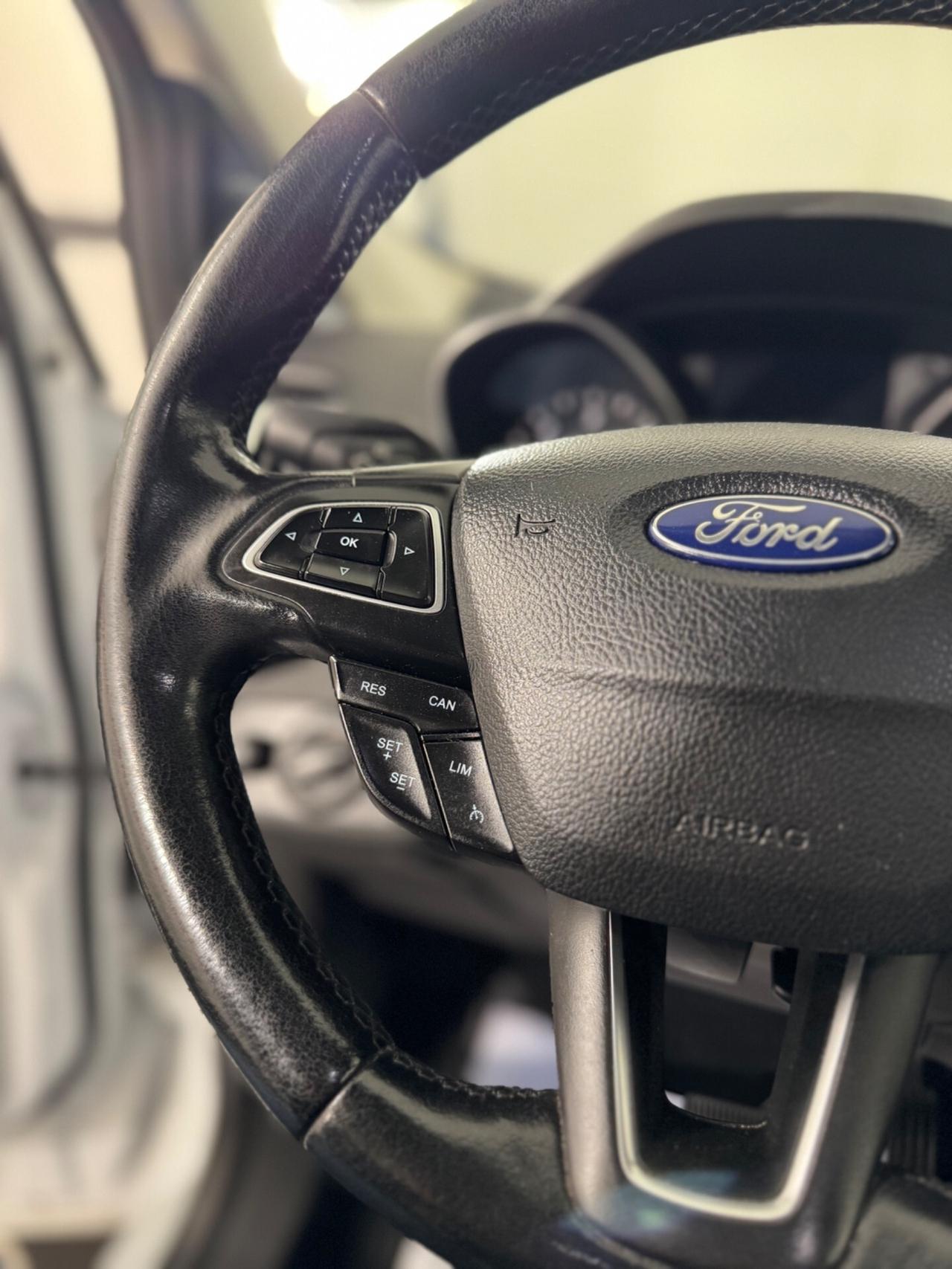 Ford Kuga 1.5 TDCI 120 CV S&S 2WD Powershift Titanium