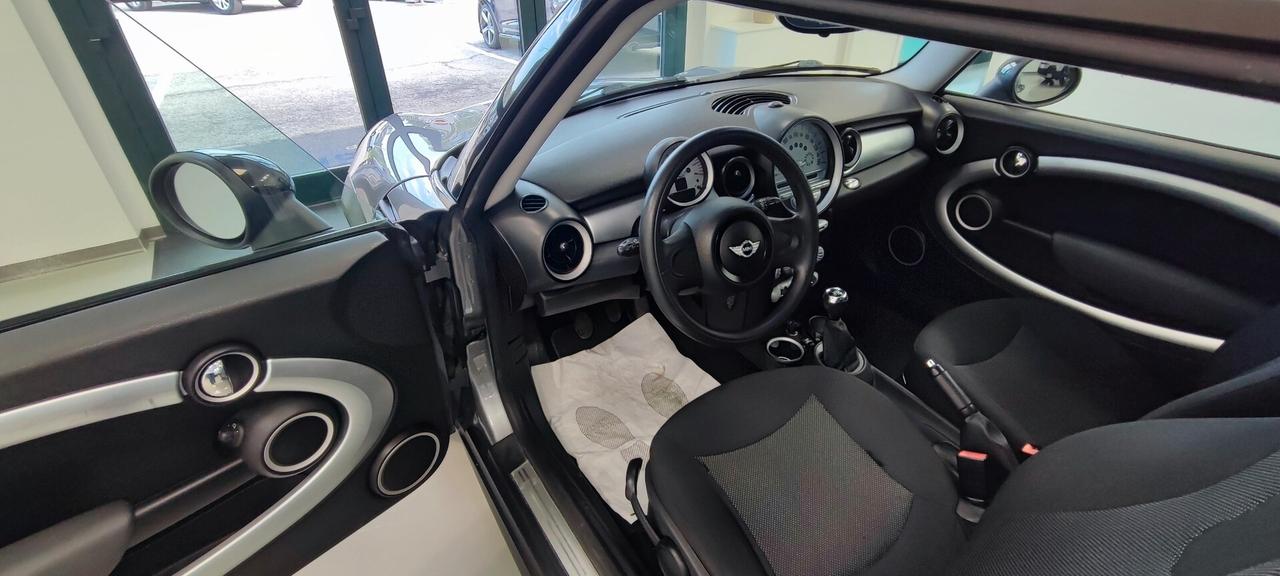 Mini 1.4 16V Ray G