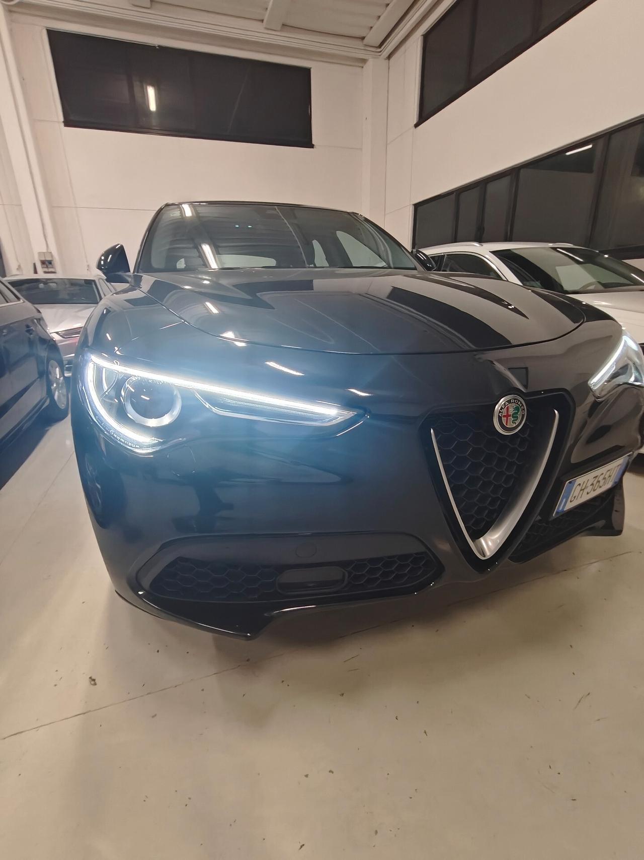 Alfa Romeo Stelvio 2.2 Turbodiesel 190 CV AT8 Q4 Business