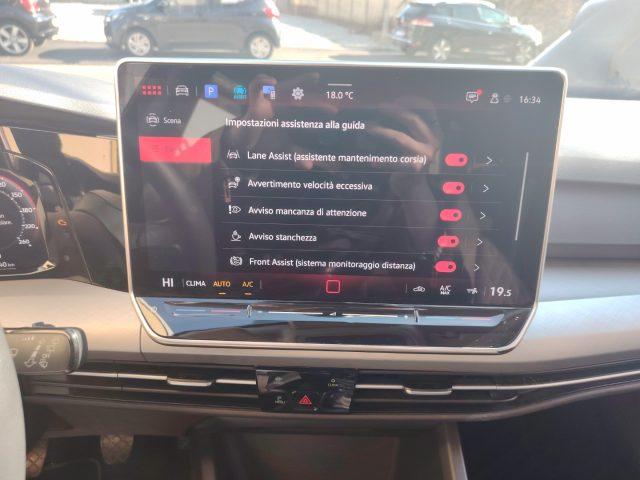 VOLKSWAGEN Golf 2.0 TDI 115 CV SCR Life PREZZO REALE-NEOPATENTATI