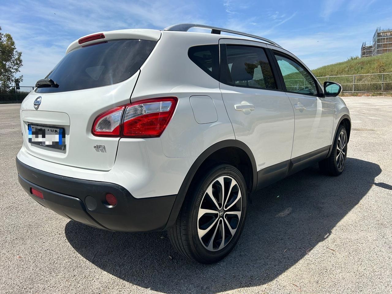 Nissan Qashqai 1.6 dCi DPF 360