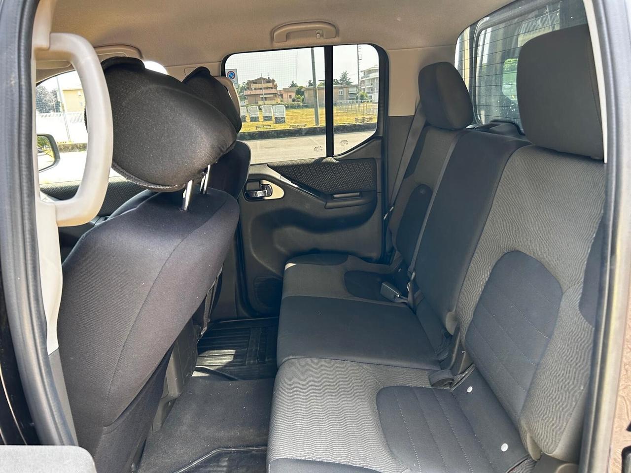 Nissan Navara 2.5 dCi 190CV 4 porte Double Cab XE