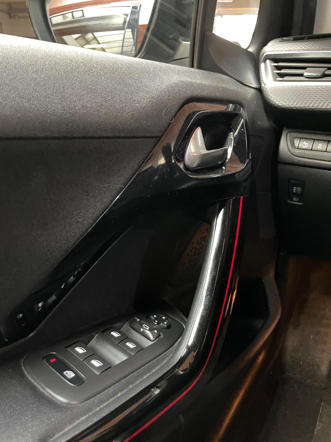 Peugeot 208 BlueHDi 1.6 GT Line