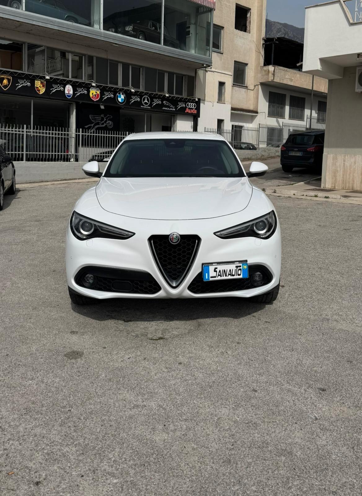 Alfa Romeo Stelvio 2.2 210 CV AT8 Q4 Executive GARANZIA