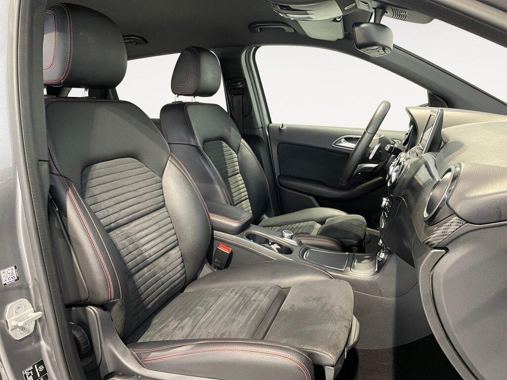 Mercedes Classe B B180d 1.5d 109CV Autom. Premium AMG - GANCIO TRAINO