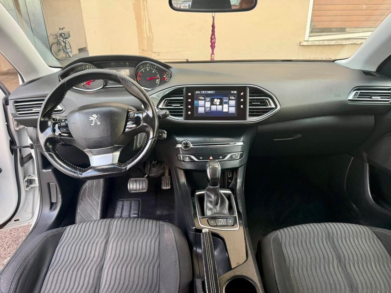 Peugeot 308 BlueHDi 120 S&S EAT6 GT Line