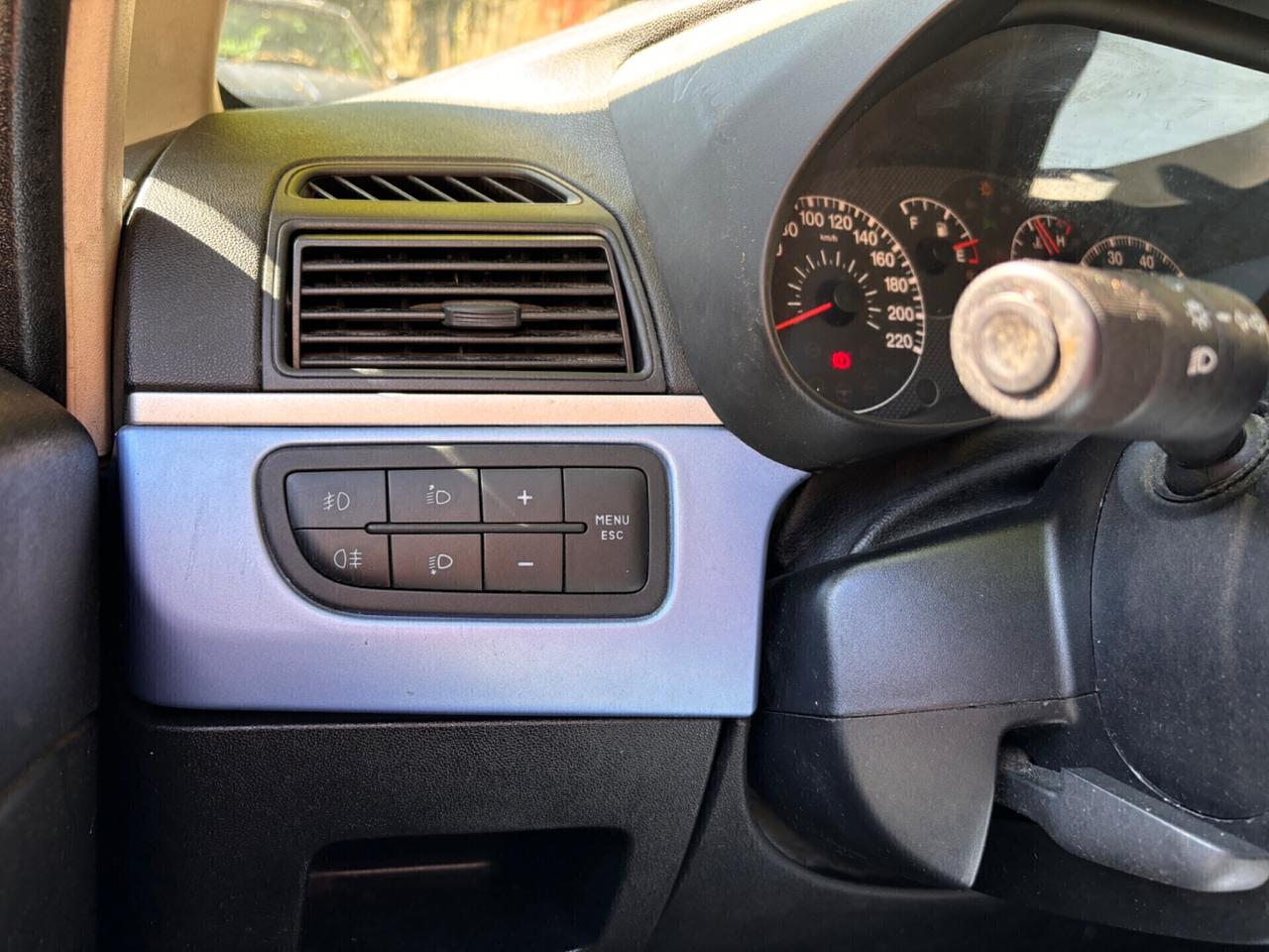 Fiat Grande Punto 1.4 Starjet 16V 3 porte Dynamic