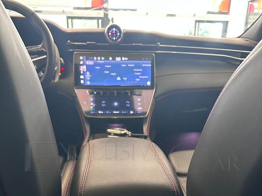 MASERATI - Grecale - 2.0 MHEV Modena