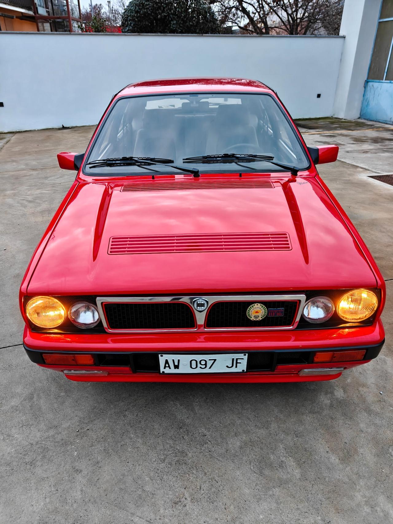 Lancia Delta 2.0i.e. turbo 16V HF integrale