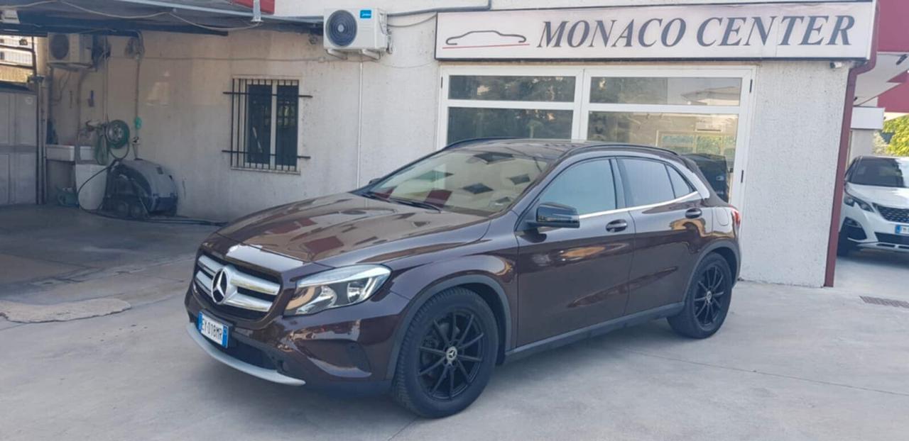 MERCEDES GLA 200 CDI SPORT