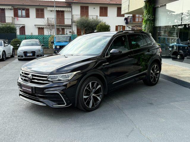 VOLKSWAGEN Tiguan 2.0 TDI 150 CV SCR DSG R-Line UNICO PROPRIETARIO