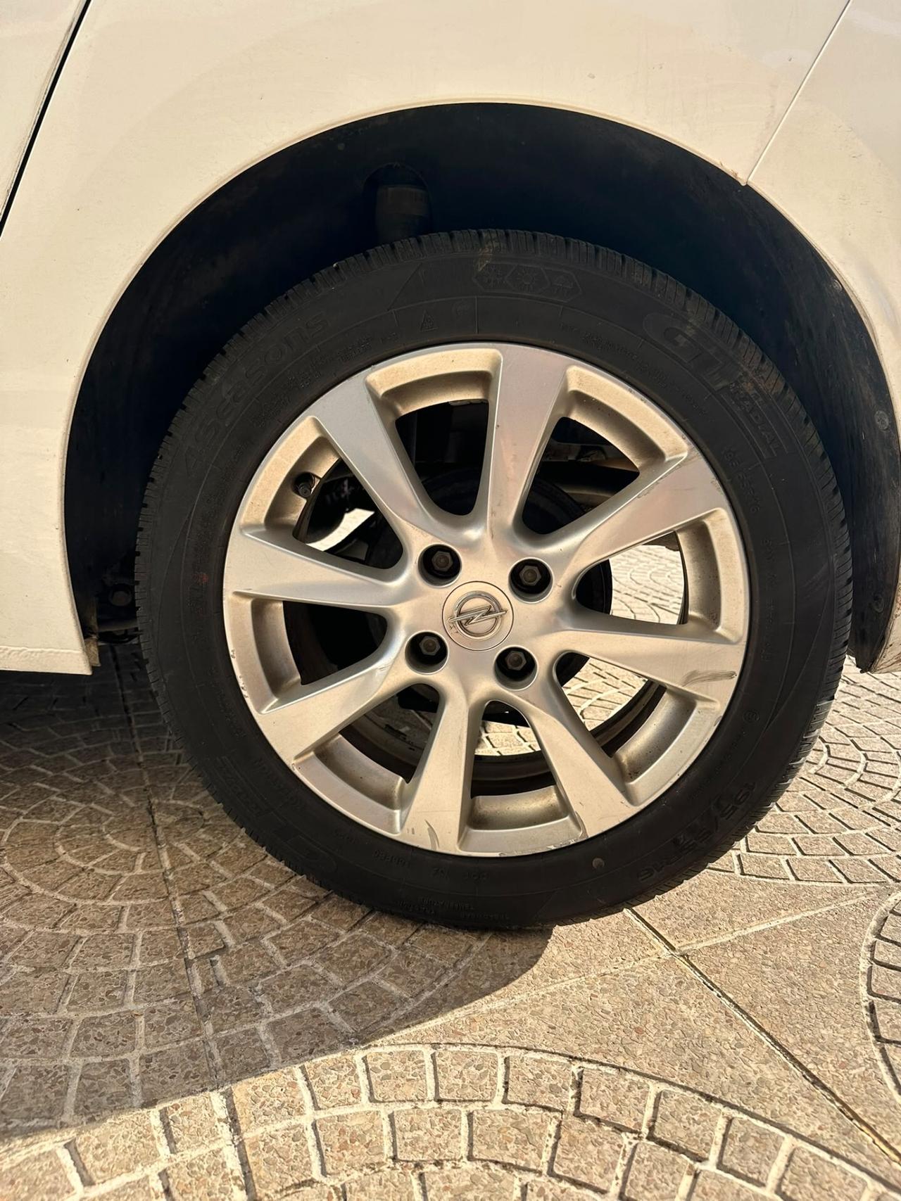 Opel Corsa 1.2 Elegance