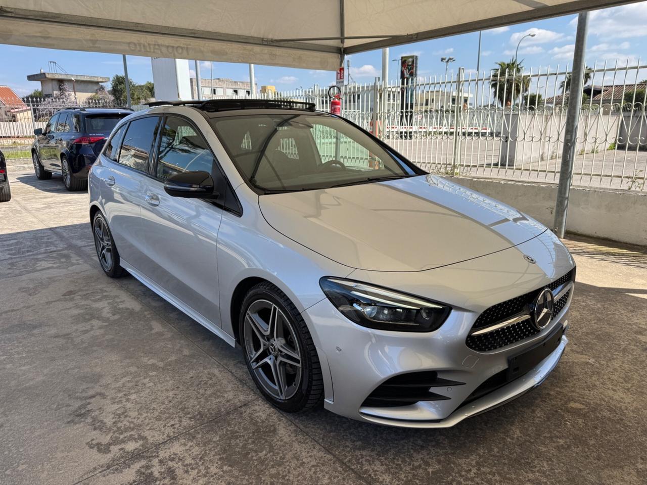 MERCEDES-BENZ B 180 d AUT. PREMIUM AMG / TETTO