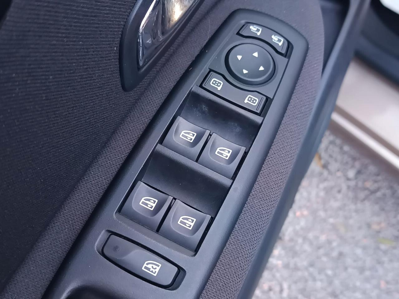 Renault Scenic XMod 2014 - 1.5 dCi Lb automobili