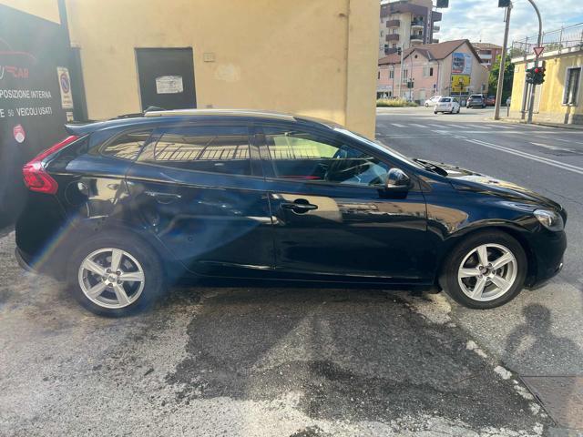 VOLVO V40 D2 Inscription