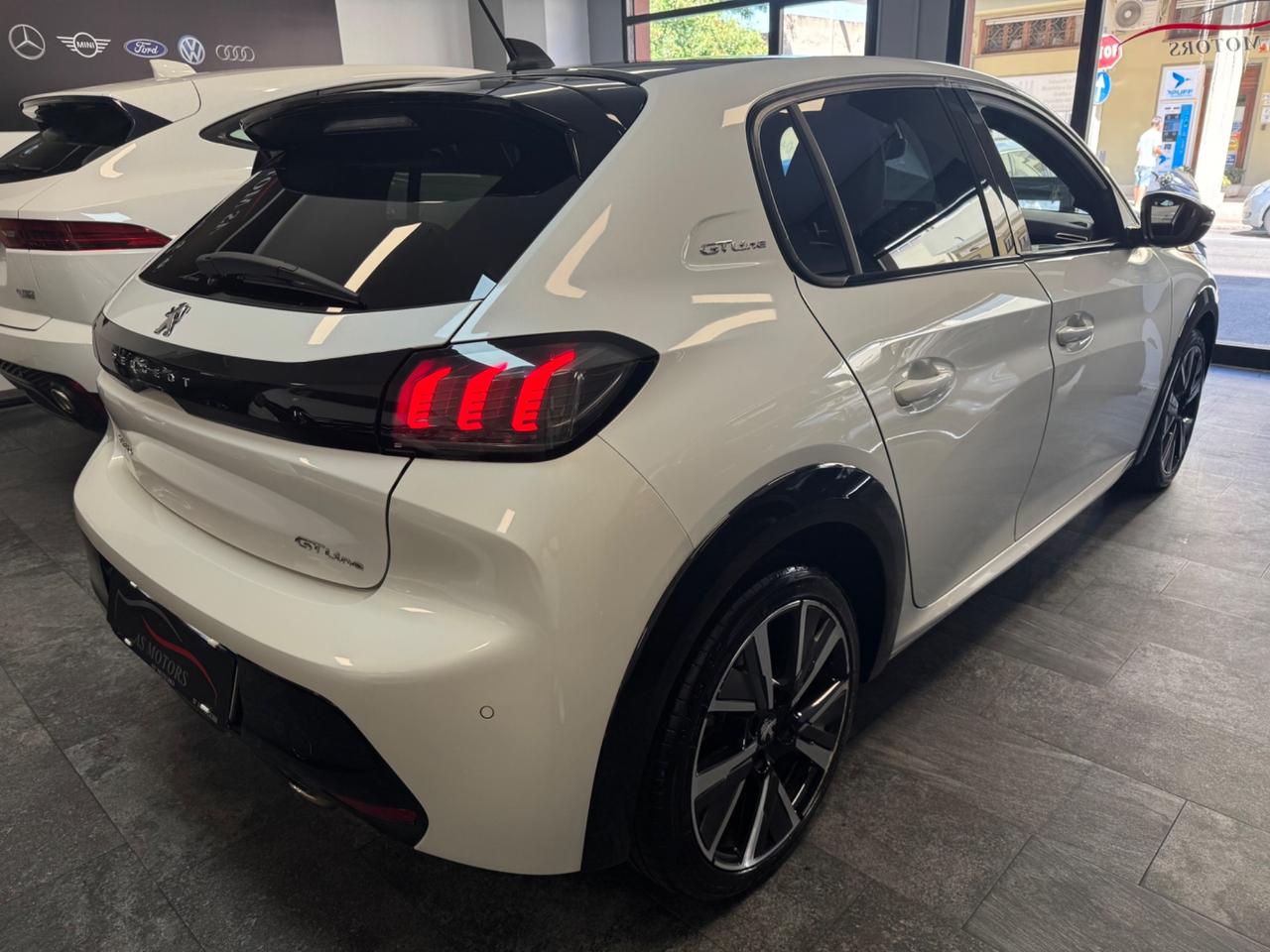 Peugeot 208 1.5 BlueHDi 100 Stop&Start GT Line