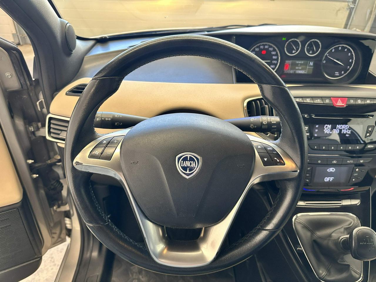 Lancia Ypsilon 0.9 t.air Platinum s&s 85cv dfn
